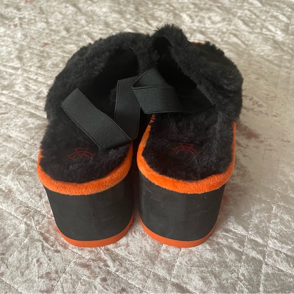 Strange Cvlt Lilly jack o lantern - Picture 4 of 5